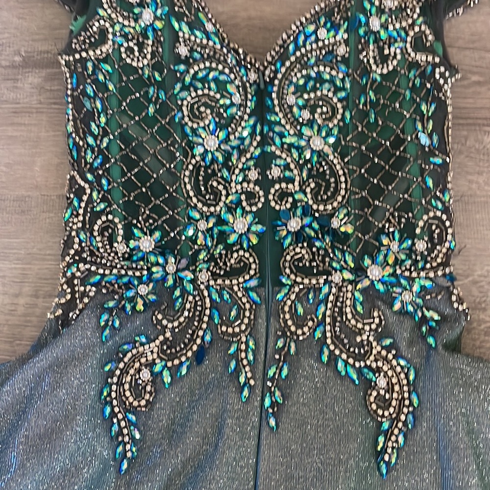 Panoply Boutique iridescent ball gown formal prom dress - Picture 7 of 13